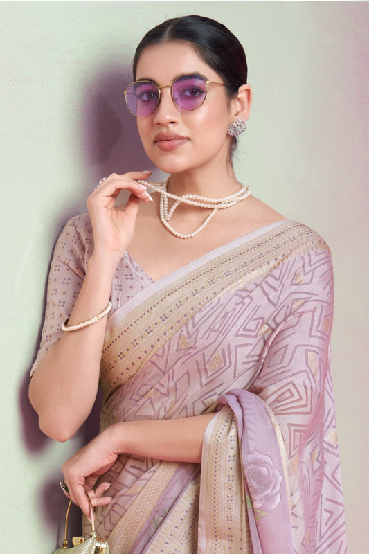 Luxury Georgette Saree Featuring Burnout Detailing