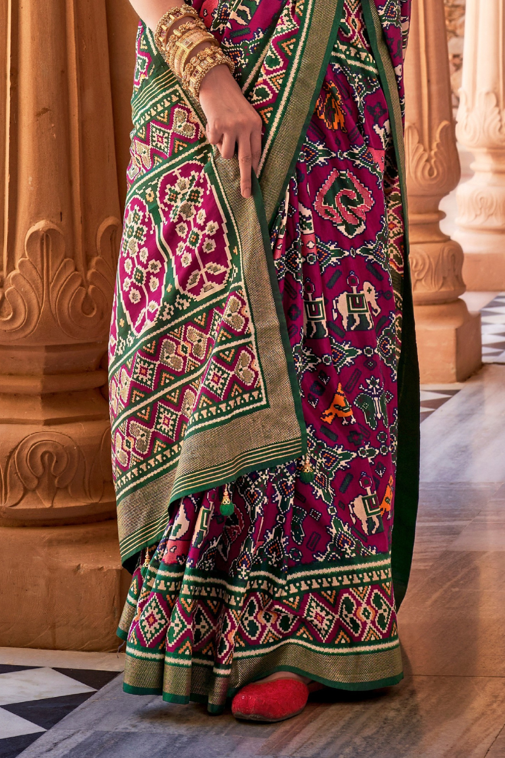 Graceful Art Silk Party Saree with Subtle Shine