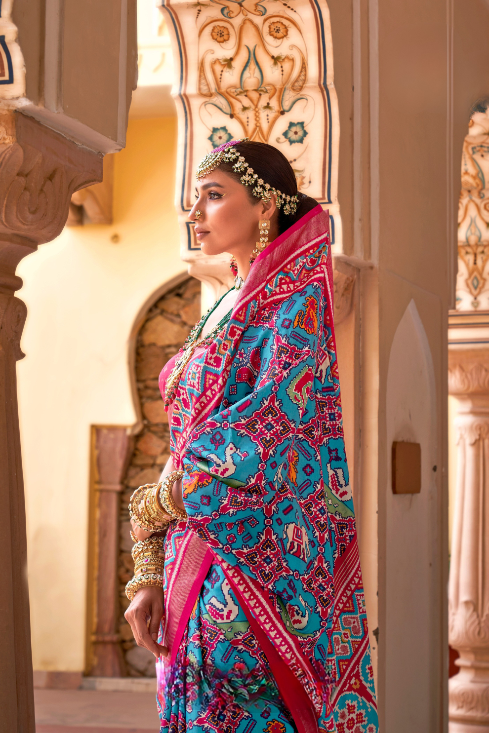 Graceful Art Silk Party Saree with Subtle Shine