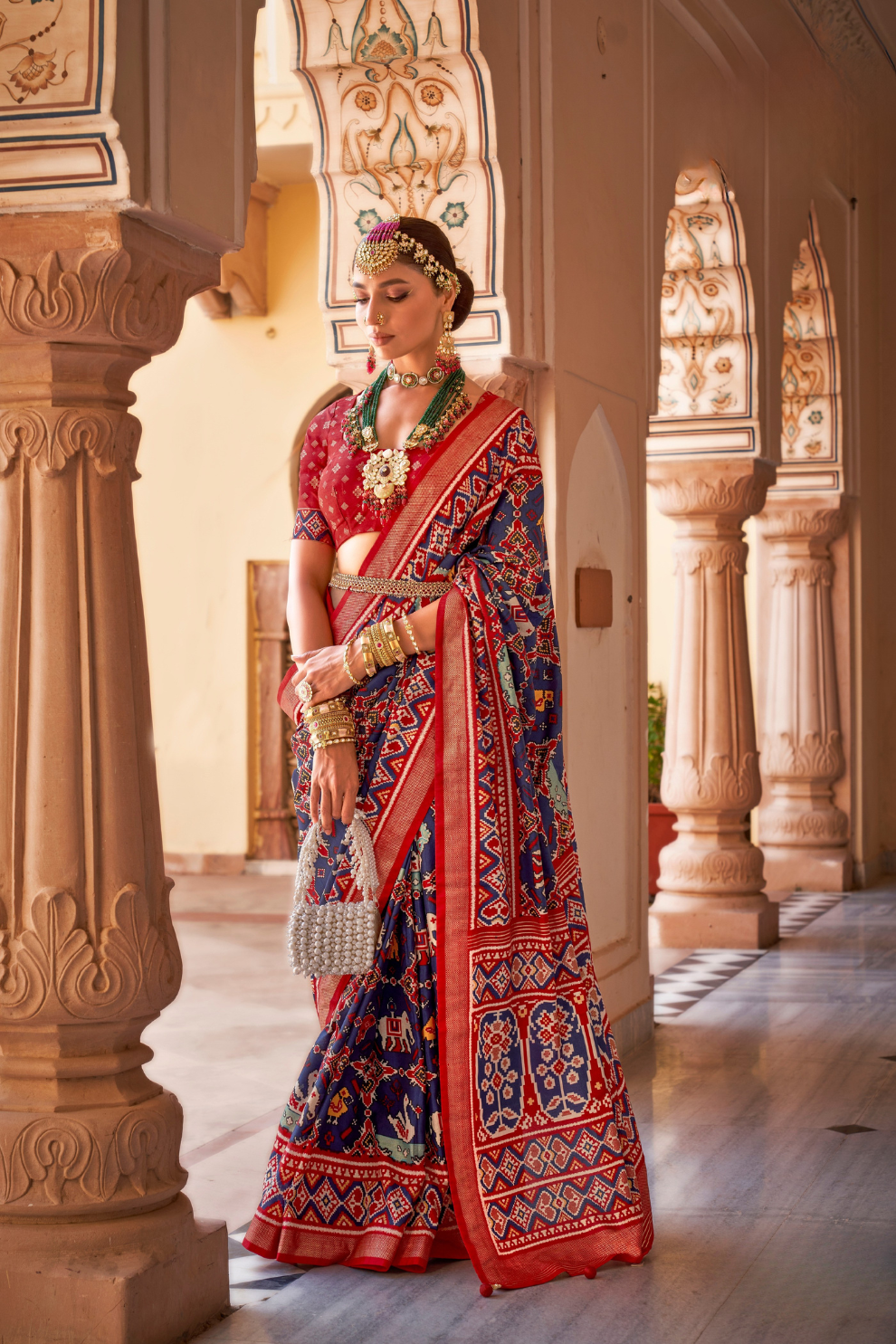 Graceful Art Silk Party Saree with Subtle Shine