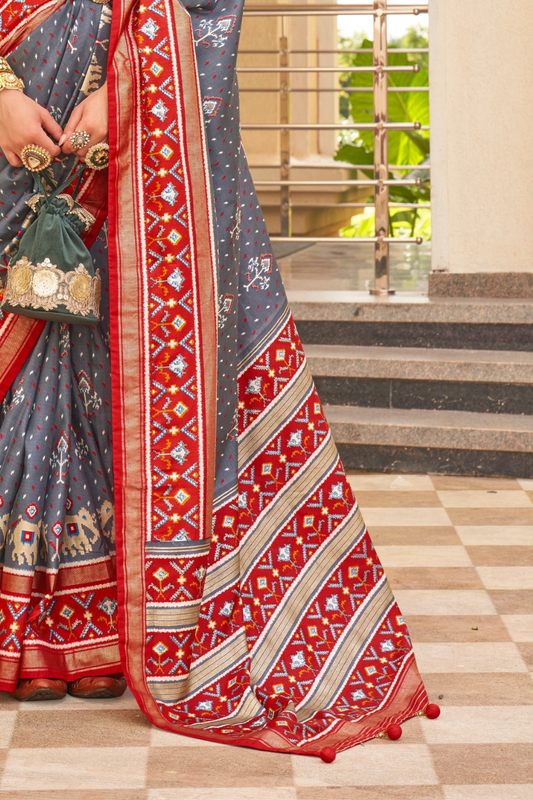 Traditional Patola Silk Saree for Weddings with Matching Blouse