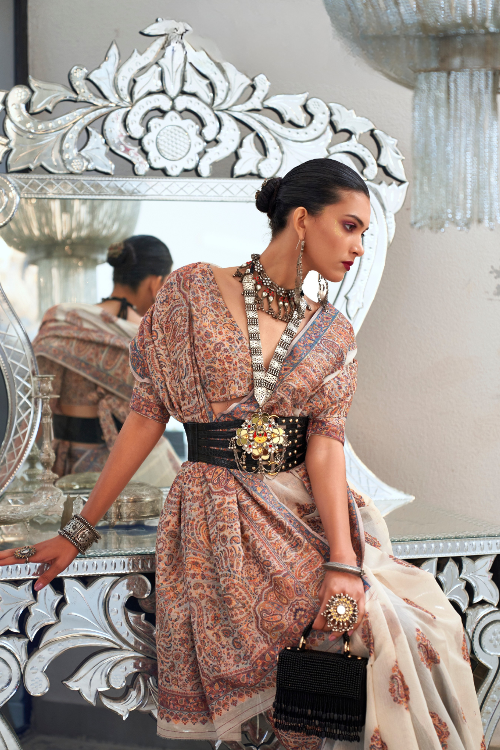 Heavy Modal Saree with Kashmiri Handloom Weaving Elegance