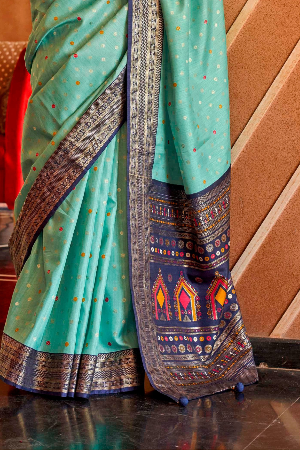 Regal Peshwai Paithani Silk Saree with Traditional Zari Weave