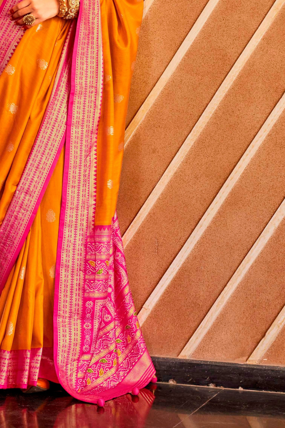 Regal Peshwai Paithani Silk Saree with Traditional Zari Weave