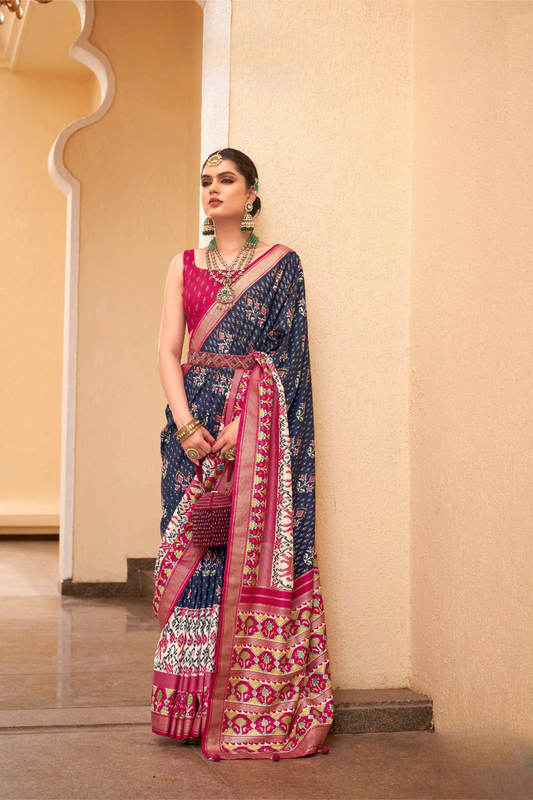 Elegant Silk Saree Featuring Classic Patola Print Work