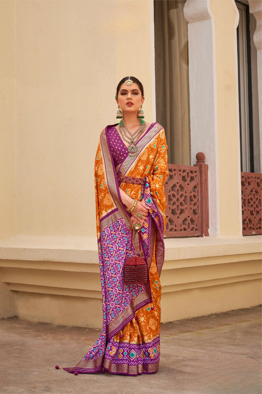 Elegant Silk Saree Featuring Classic Patola Print Work
