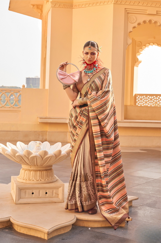 Graceful Silk Saree with Timeless Printed Art Design