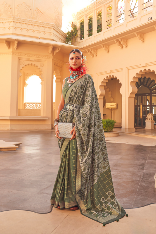 Graceful Silk Saree with Timeless Printed Art Design