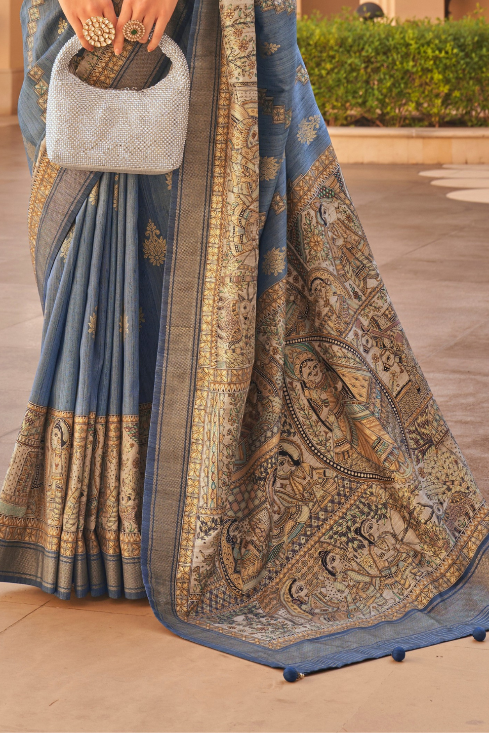 Graceful Silk Saree with Timeless Printed Art Design