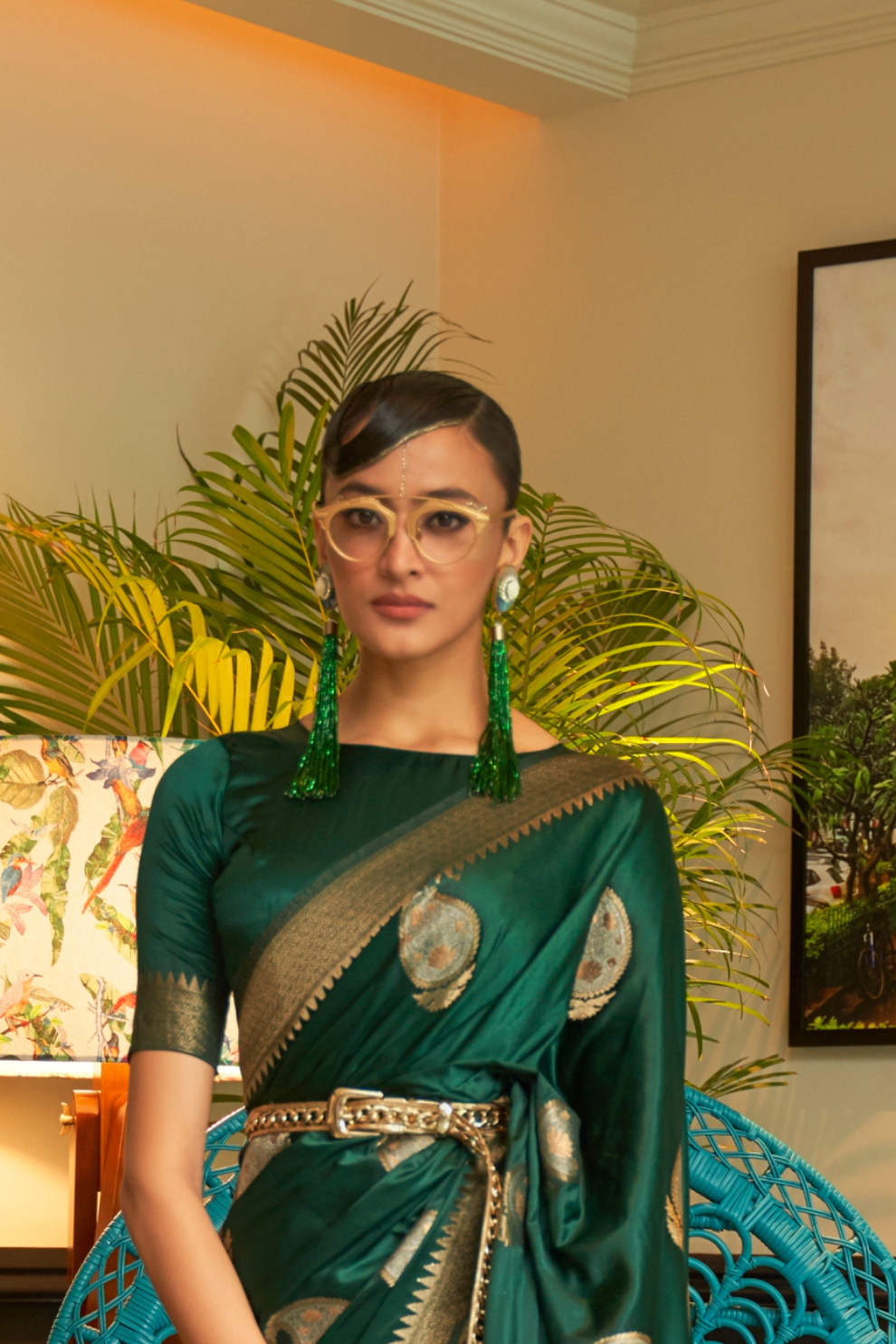 Glossy Nylon Weaving Silk Saree for Festive & Formal Elegance