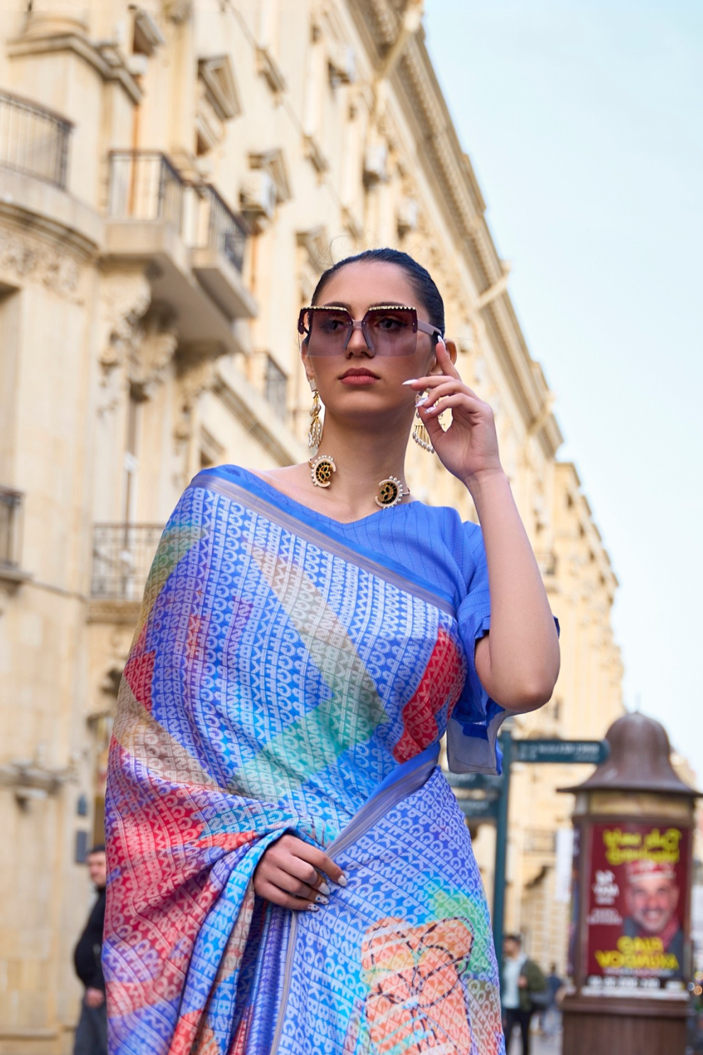 Elegant Poly Viscose Printed Saree with Handloom Weaving Detailing