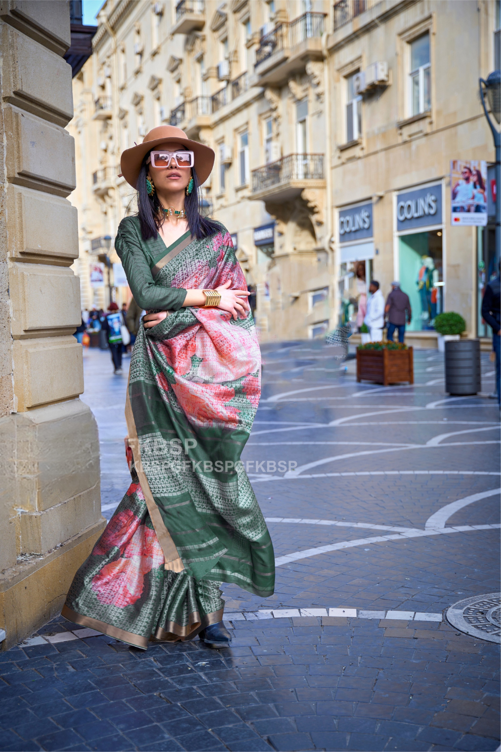 Elegant Poly Viscose Printed Saree with Handloom Weaving Detailing