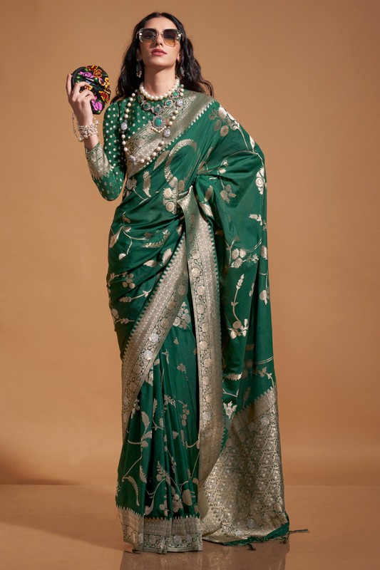 Pure Georgette Handloom Woven Silk Saree with Graceful Texture