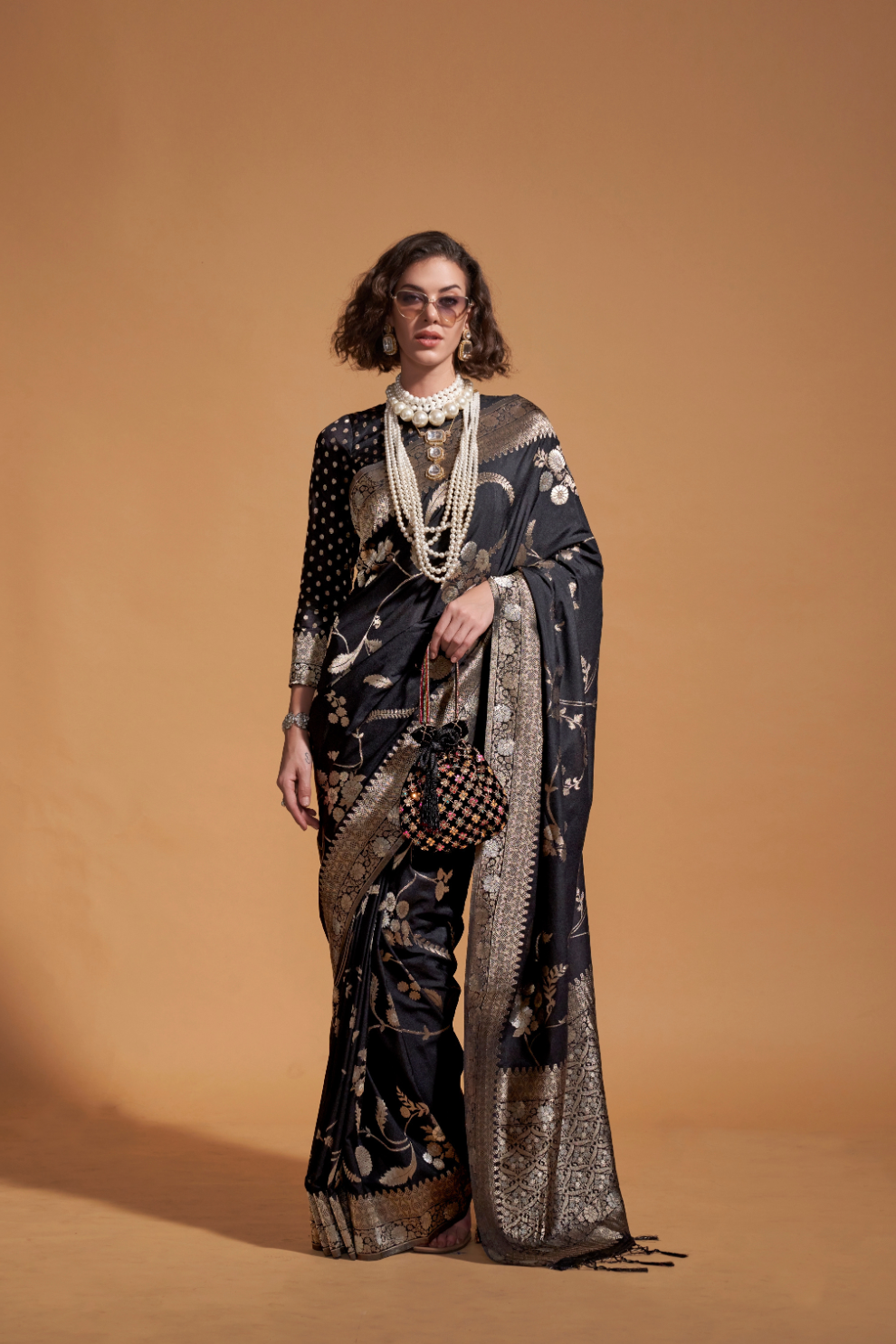 Pure Georgette Handloom Woven Silk Saree with Graceful Texture