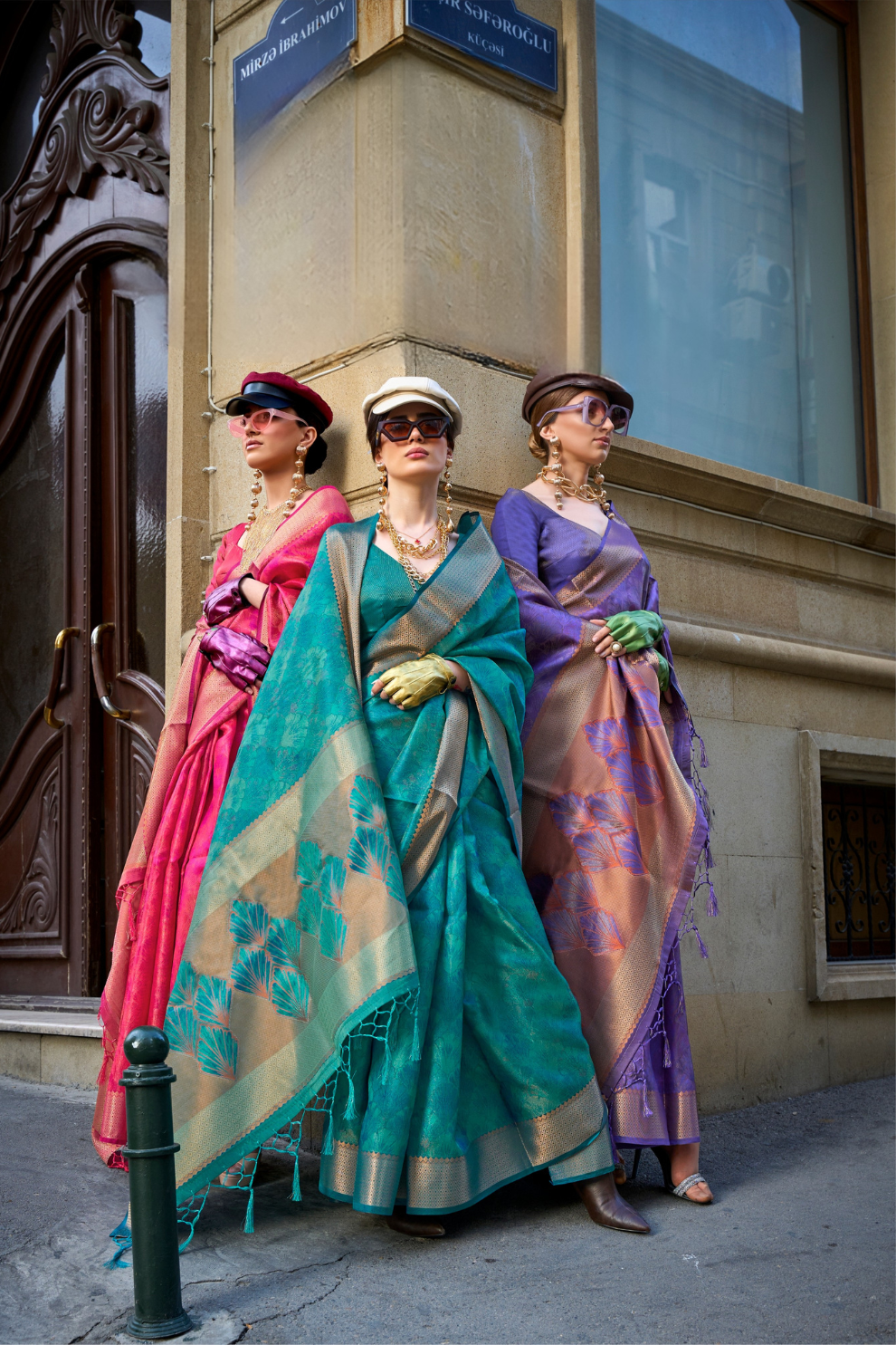 Pure Handloom Two Tone Organza Weaving Saree with Subtle Zari Shine