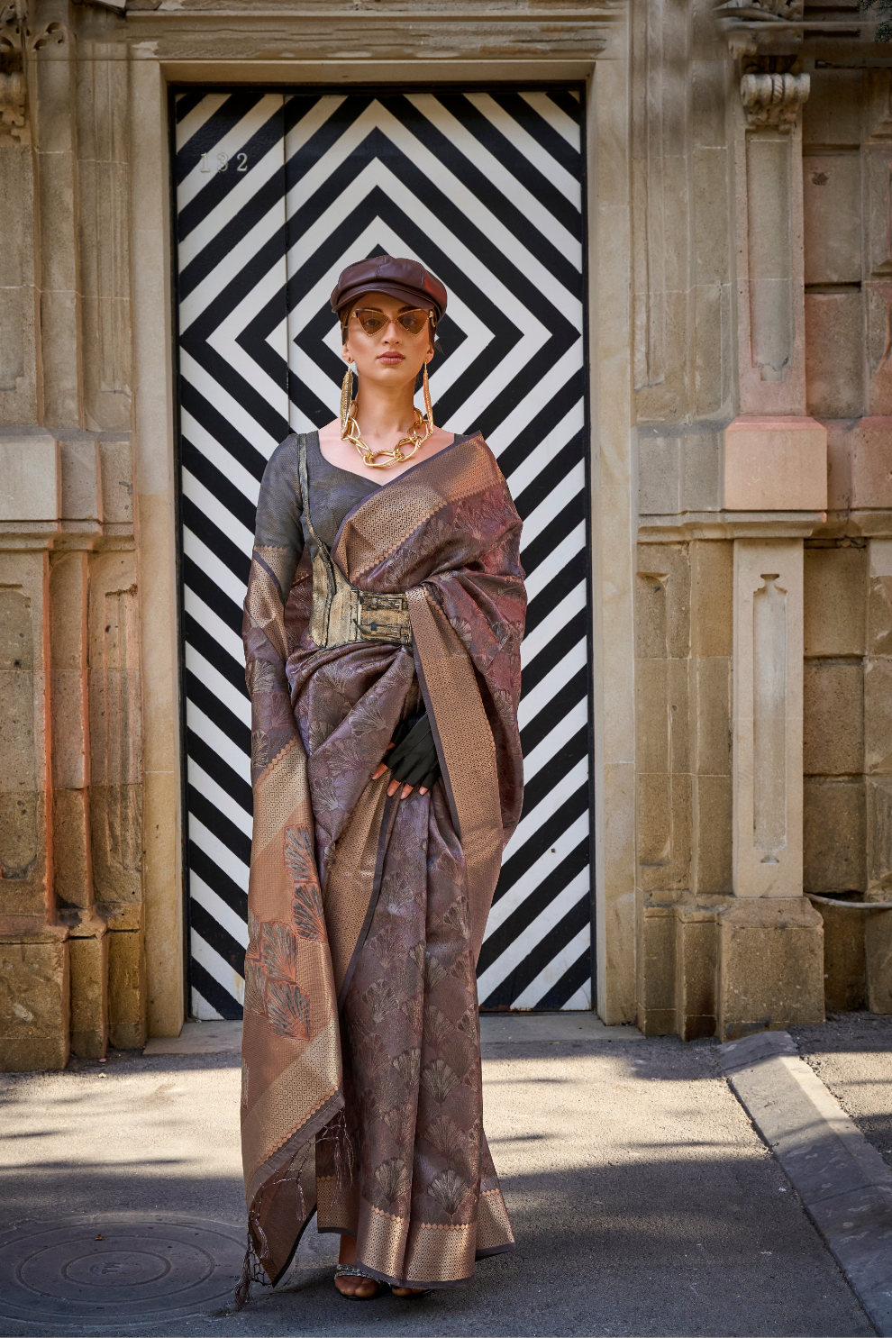 Pure Handloom Two Tone Organza Weaving Saree with Subtle Zari Shine