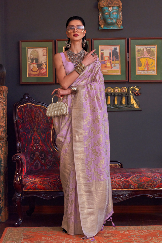 Graceful Handloom Woven Silk Saree with Traditional Charm