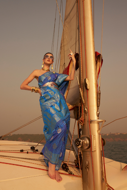 Regal Zari Woven Banarasi Saree with Traditional Motifs