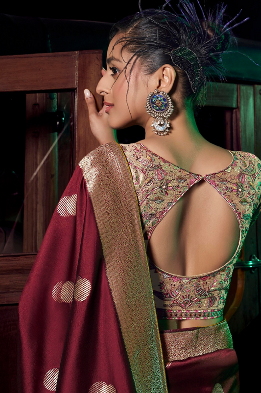 Pure Silk Saree with 3D Weaved Pallu and Heavy - LaVante Fashion