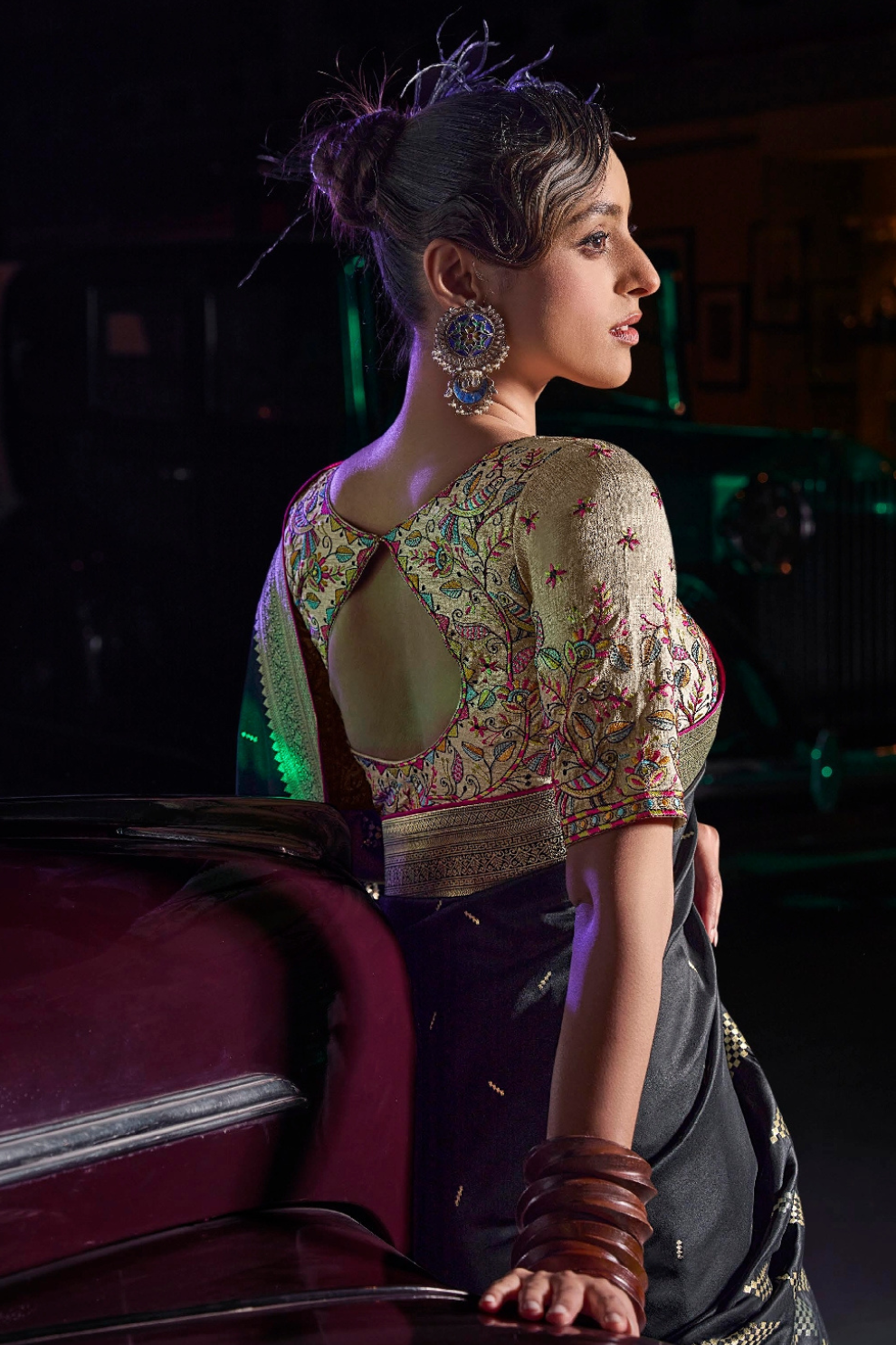 Pure Silk Saree with 3D Weaved Pallu and Heavy - LaVante Fashion