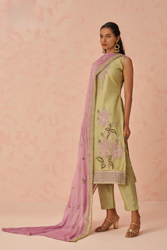Stylish Fancy Kurtis – Perfect Blend of Tradition & Fashion