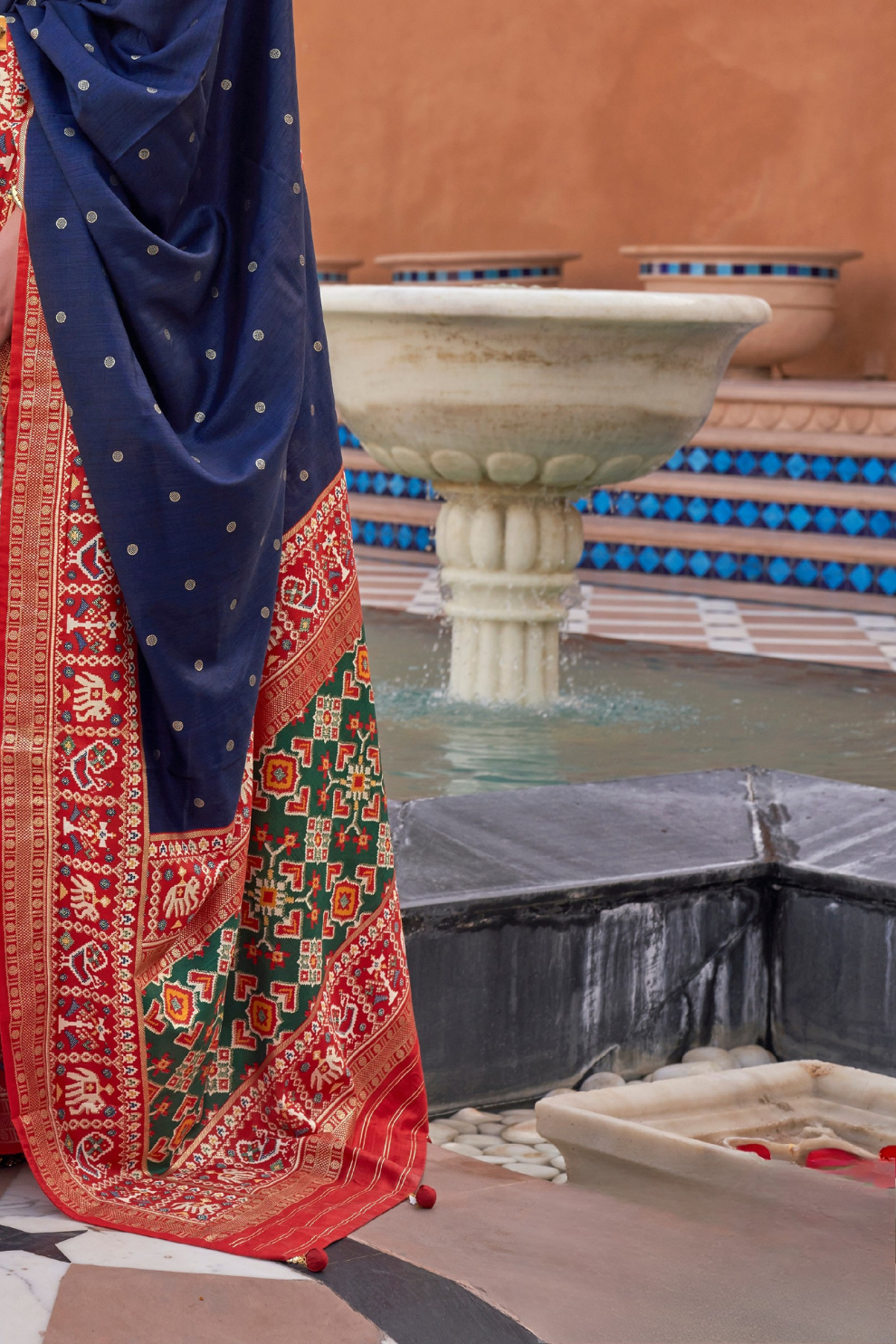 Elegant Zari Patola Saree with Polka Dot Woven Design