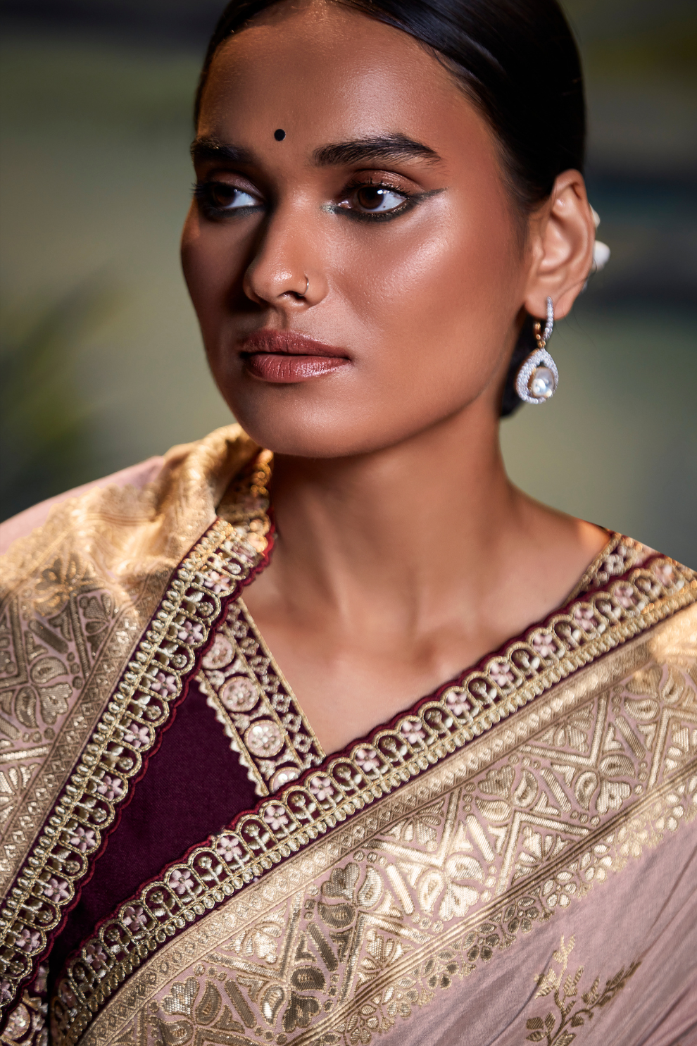 Royal Radiance Exquisite Pure Dola Silk Saree for Timeless Elegance