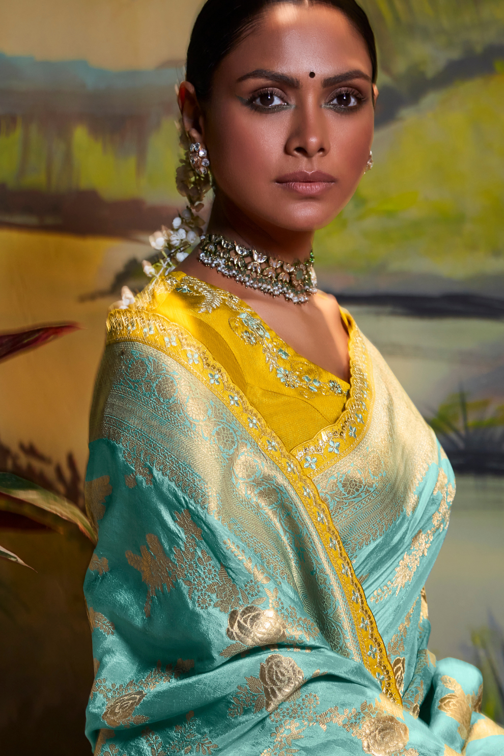 Royal Radiance Exquisite Pure Dola Silk Saree for Timeless Elegance