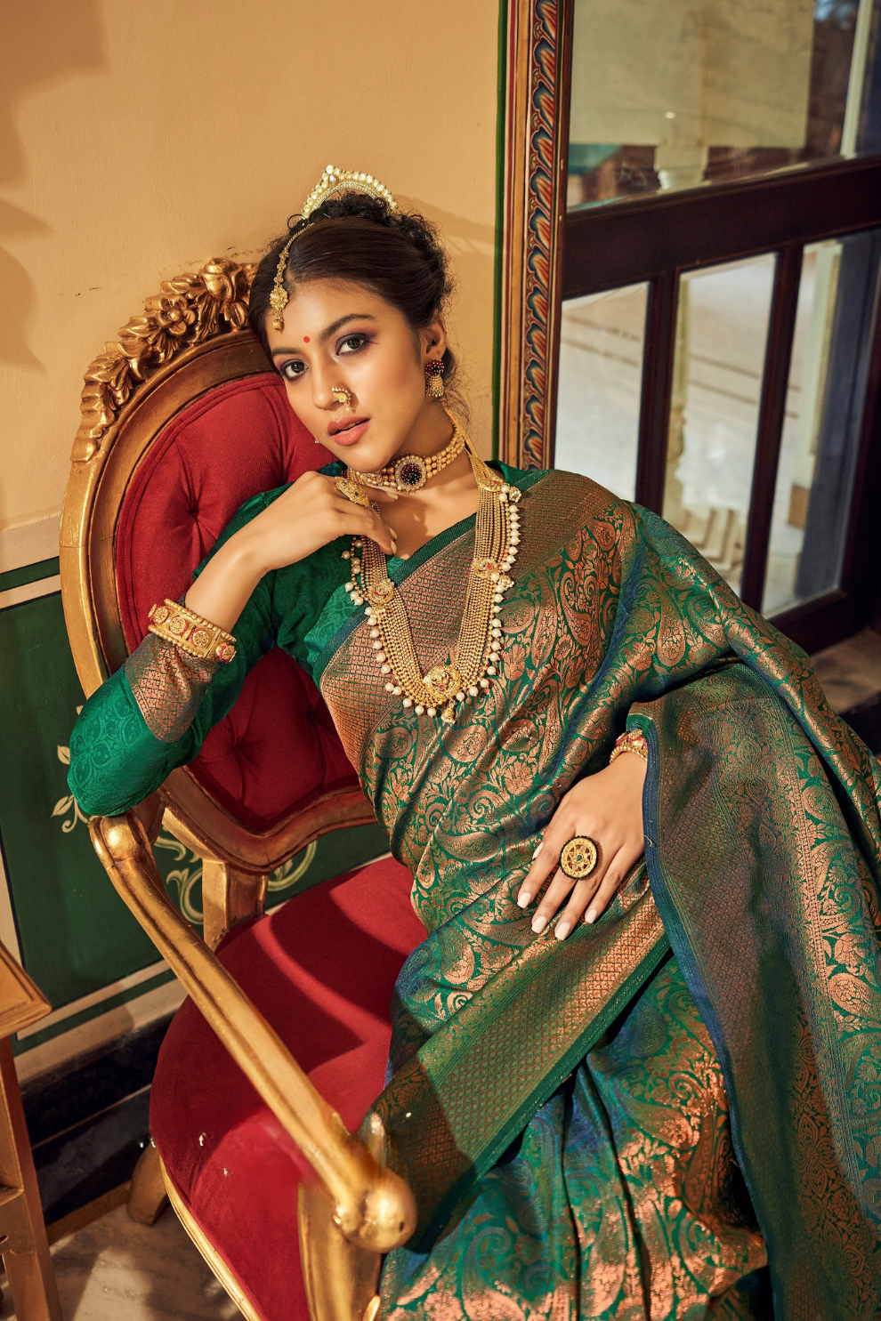 Graceful Loom Pure Handloom Silk Saree in Luxurious Soft Finish - LaVante Fashion