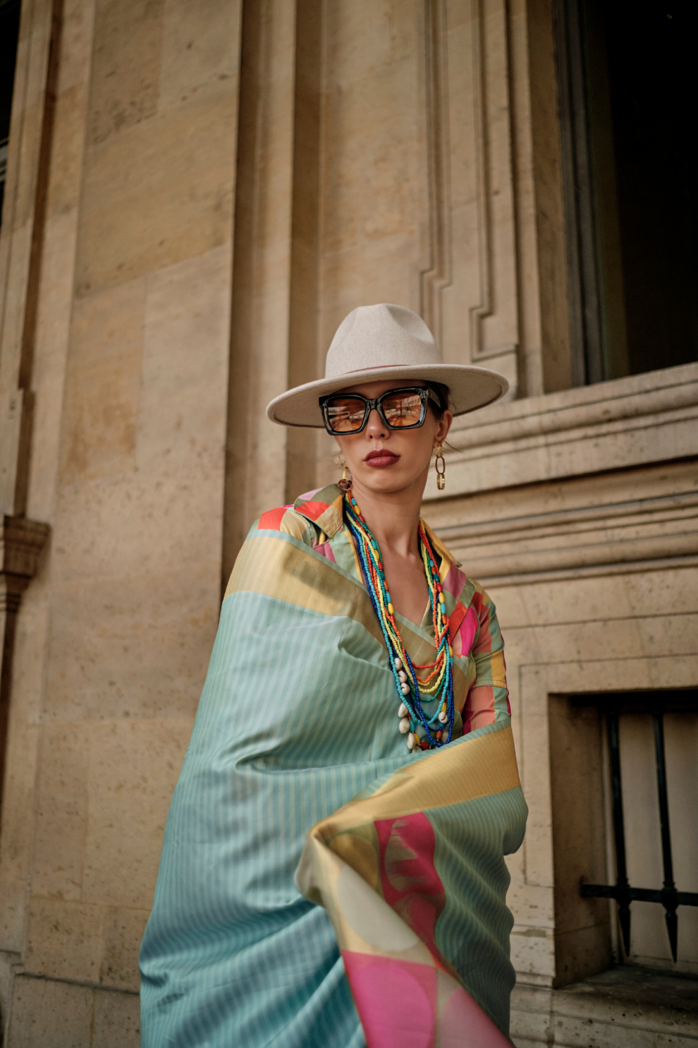 Soft Silk Saree with Elegant Handloom Weaving Design