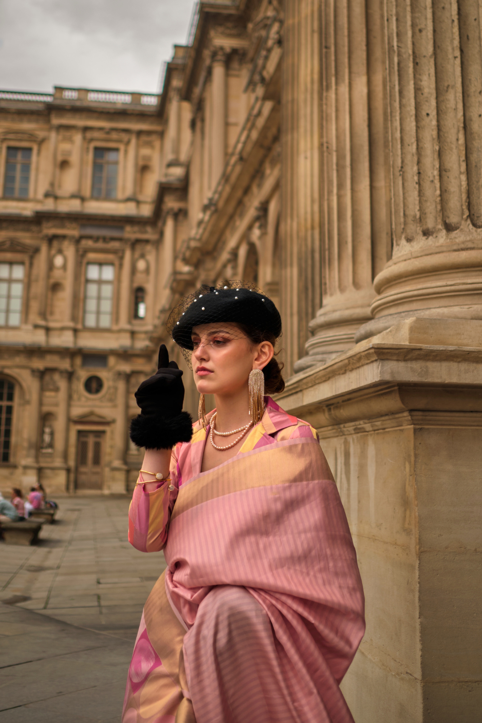 Soft Silk Saree with Elegant Handloom Weaving Design