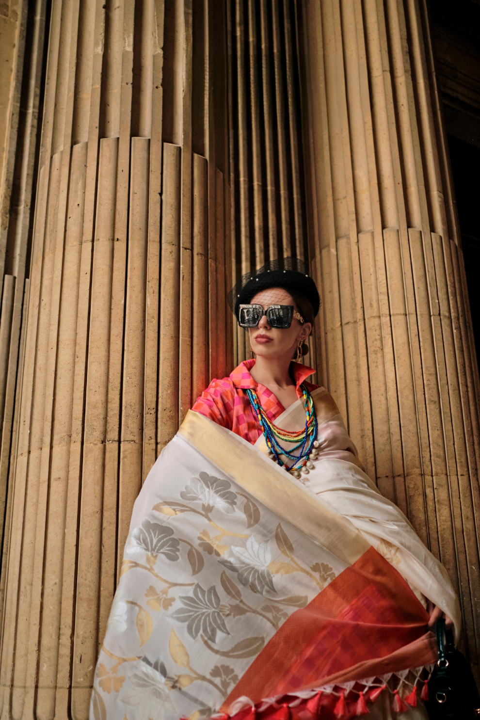 Soft Silk Saree with Elegant Handloom Weaving Design