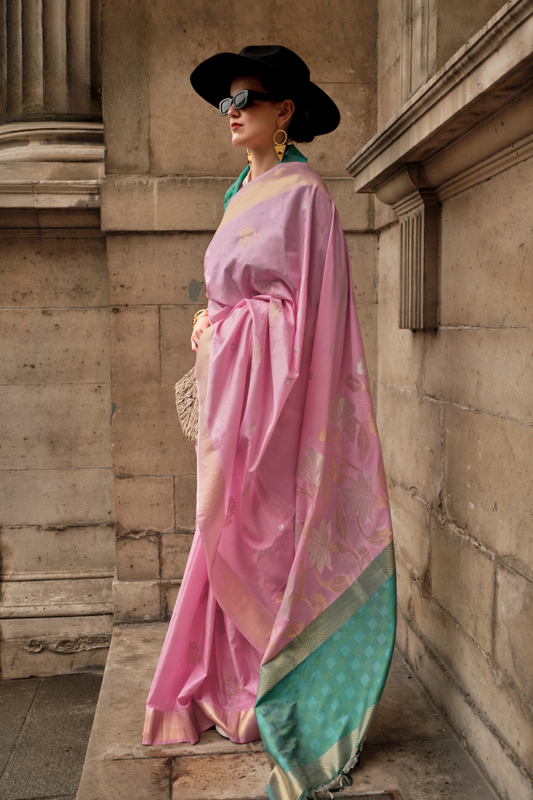 Soft Silk Saree with Elegant Handloom Weaving Design