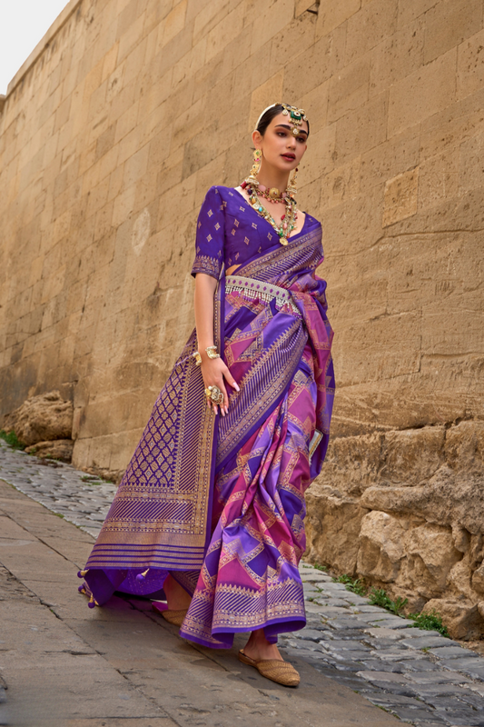 Graceful Aqua Effect Saree in Viscose Polyester Silk Fabric