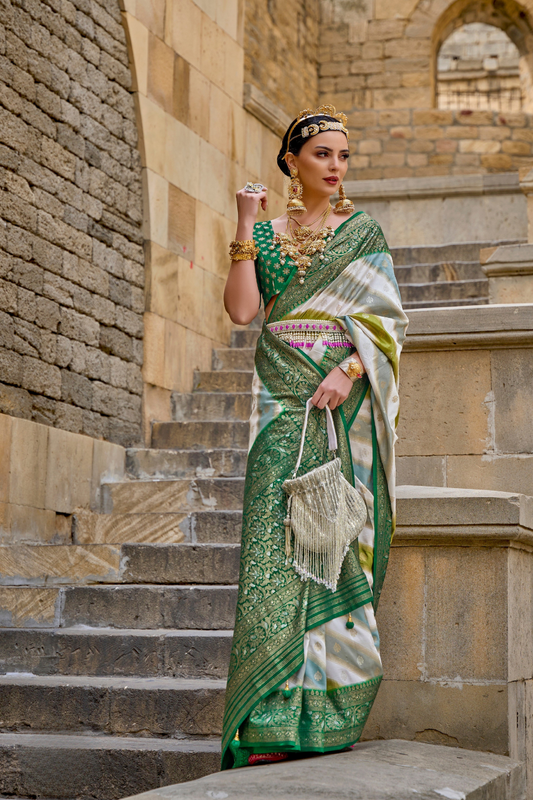 Graceful Aqua Effect Saree in Viscose Polyester Silk Fabric