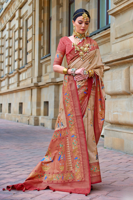 Graceful Saree in Superior Viscose Polyester Silk Fabric