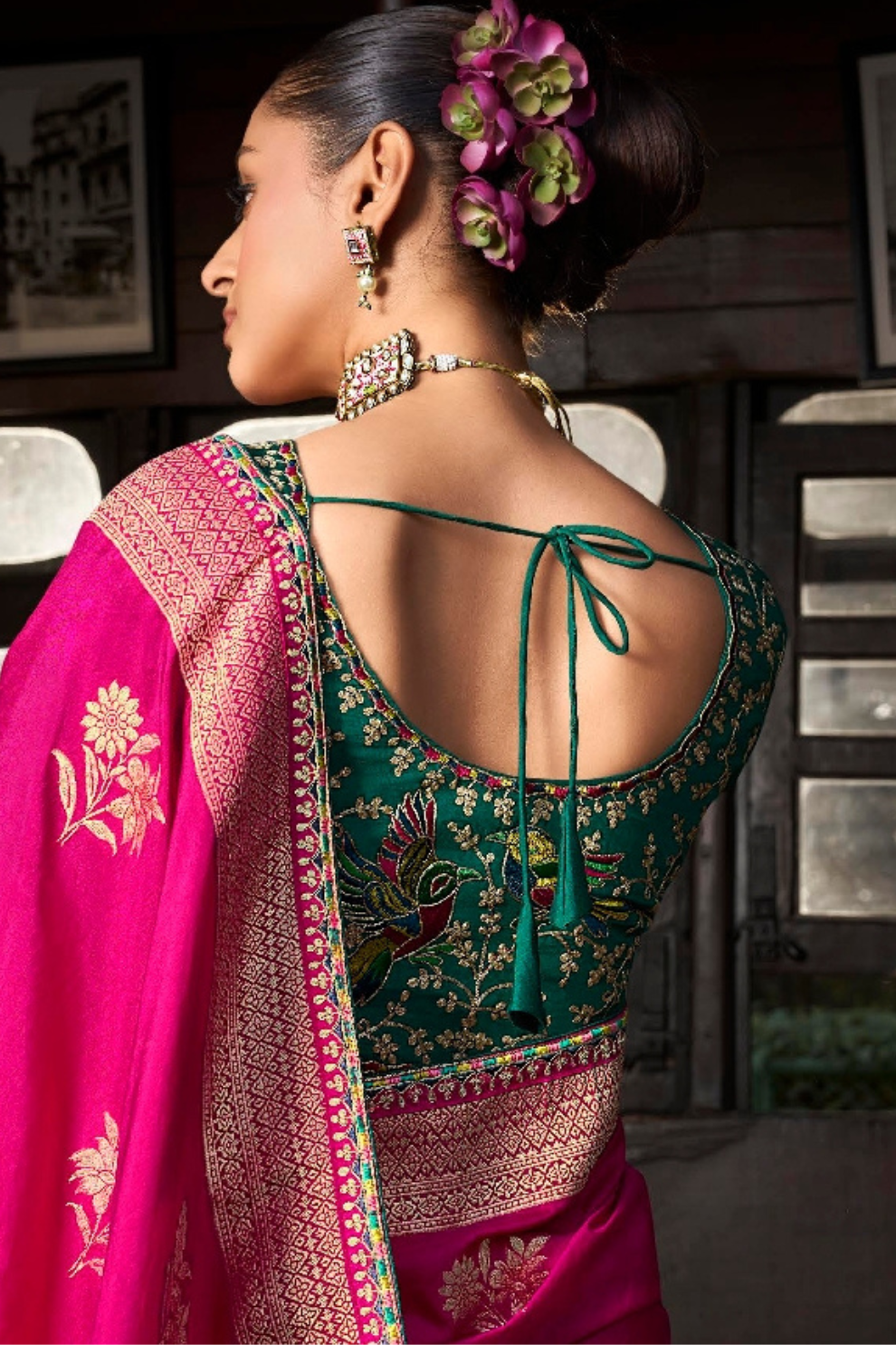 Soft Dola Viscose Silk Saree with 3D Weaved Pallu - LaVante Fashion