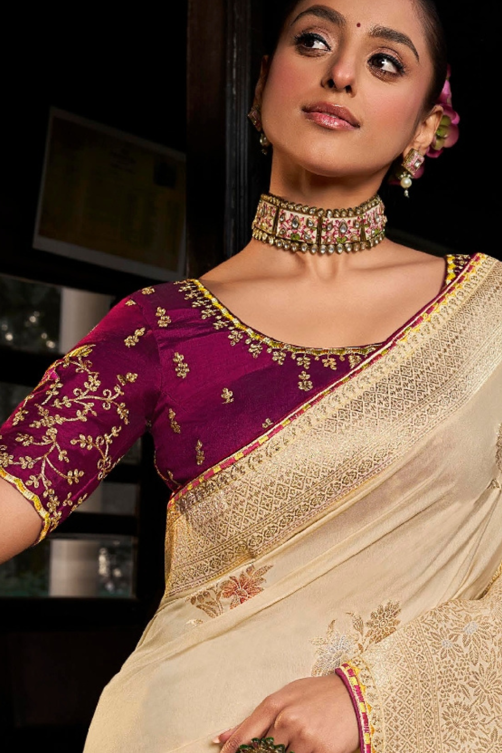 Soft Dola Viscose Silk Saree with 3D Weaved Pallu - LaVante Fashion