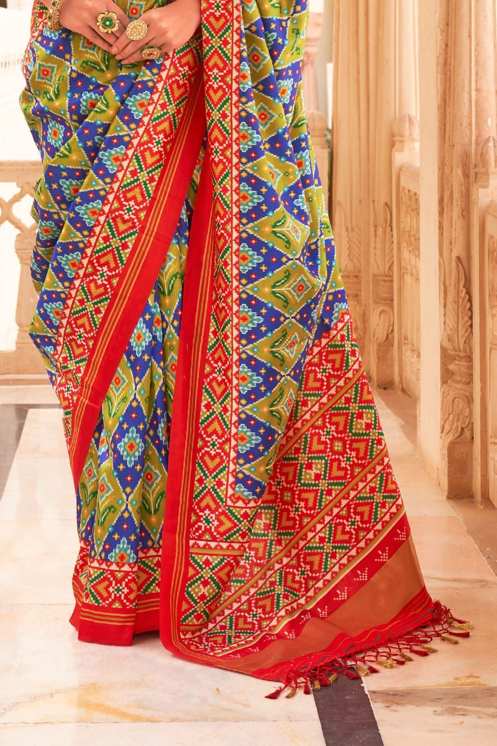 Classic Tussar Silk Saree with Ethnic Print Detailing