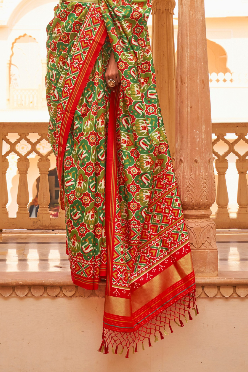Classic Tussar Silk Saree with Ethnic Print Detailing