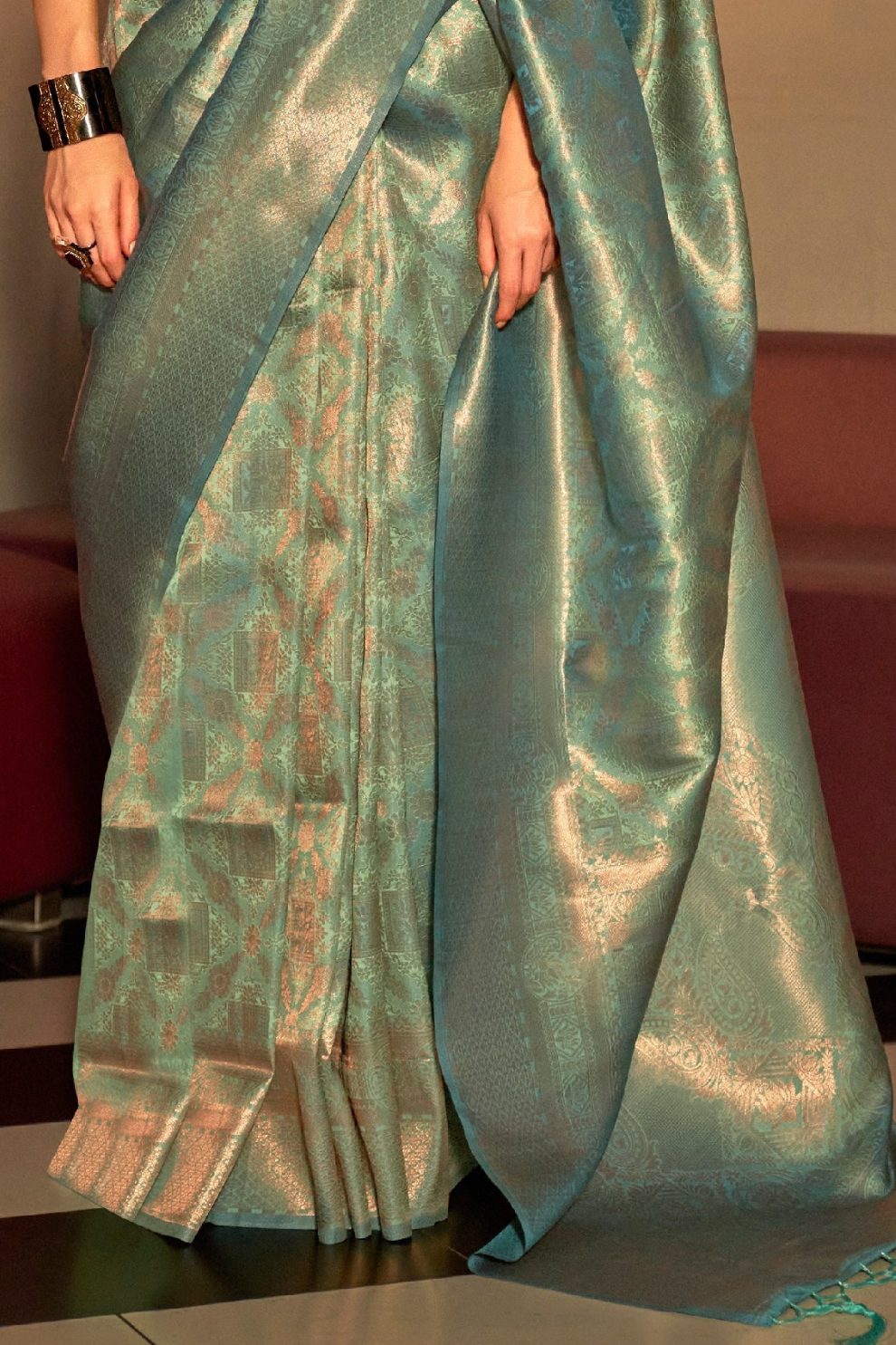 Two-Tone Handloom Woven Silk Saree with Subtle Zari Accents