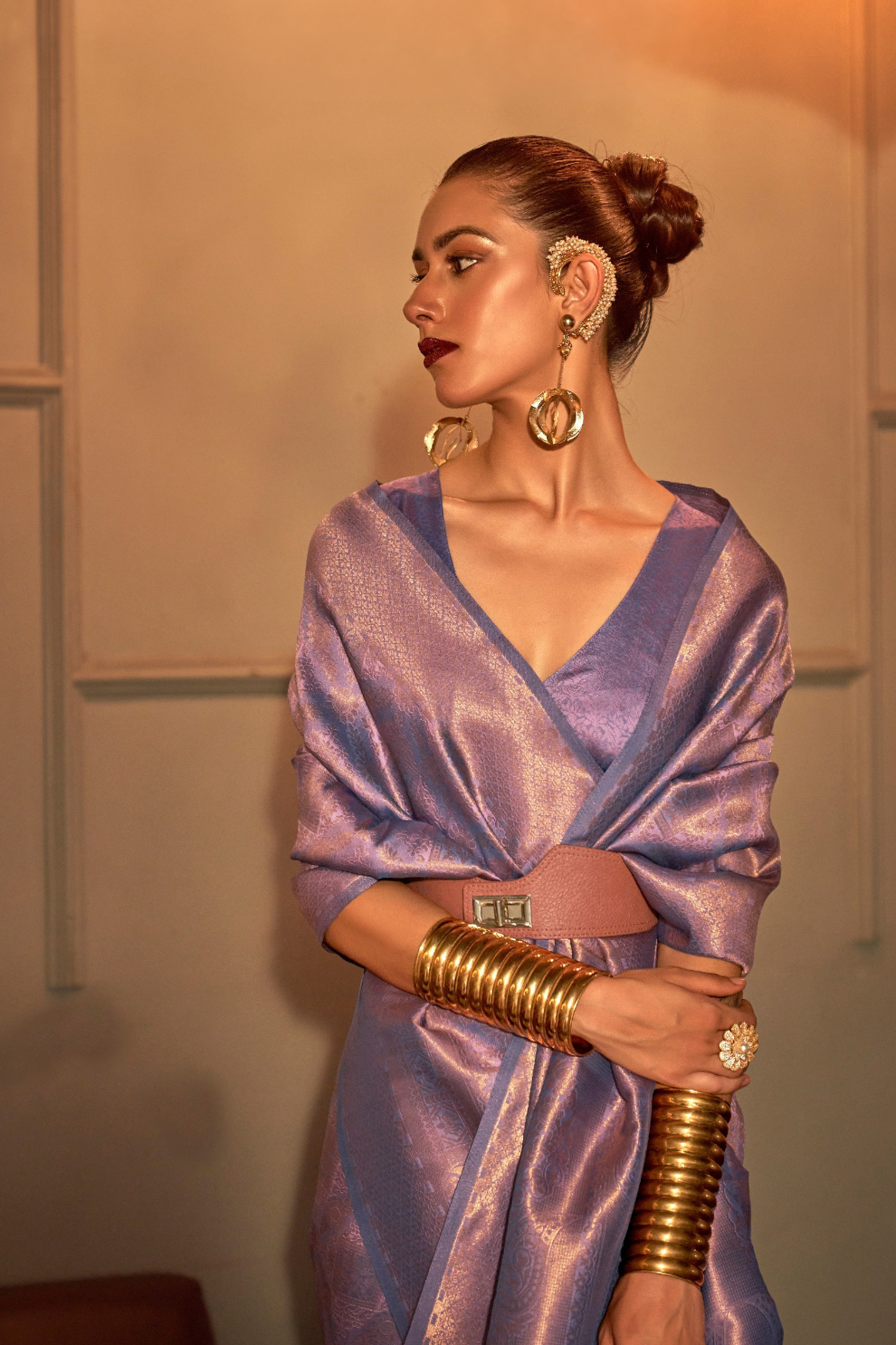 Two-Tone Handloom Woven Silk Saree with Subtle Zari Accents