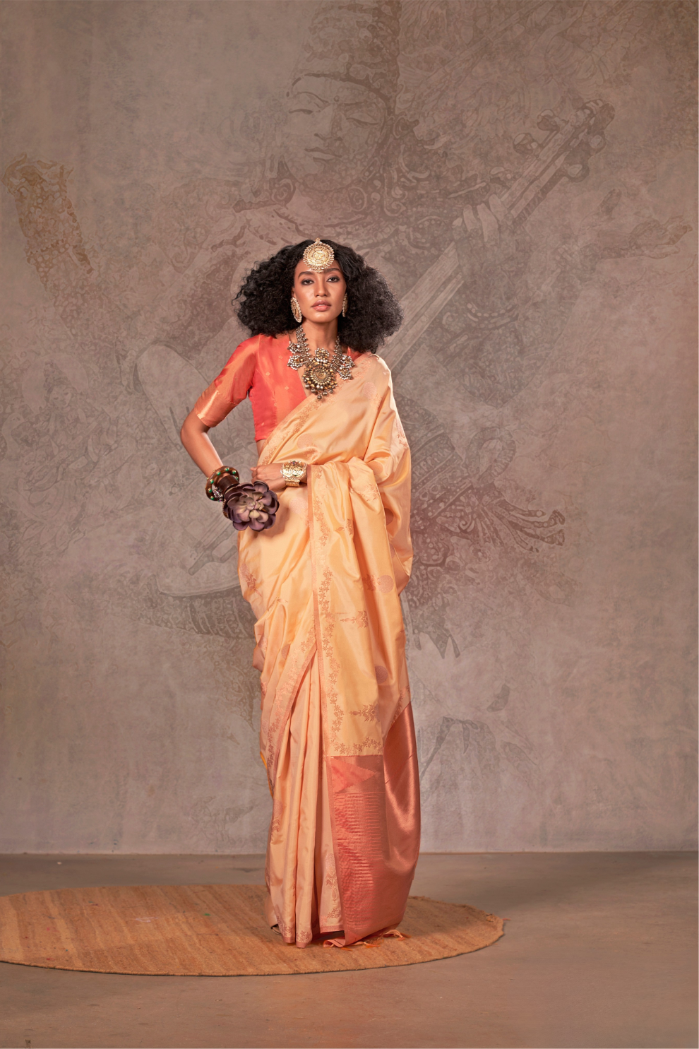 Dual Tone Banarasi Silk Saree with Rich Zari Weaving Elegance