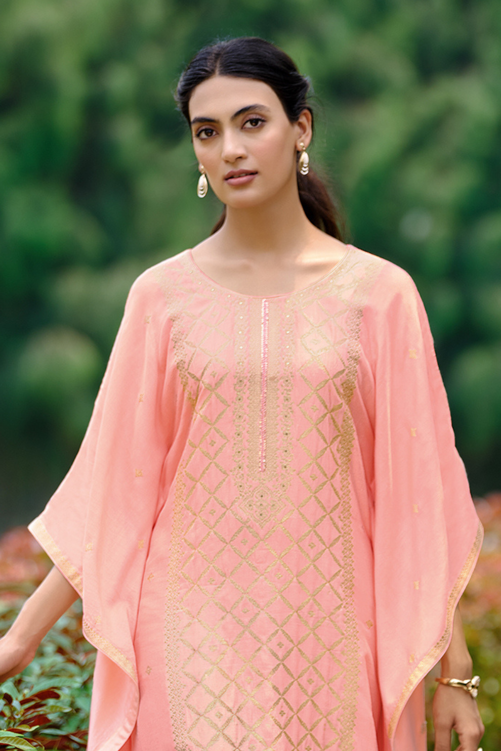 Elegant Viscose Woven Kaftan with Handwork Detailing