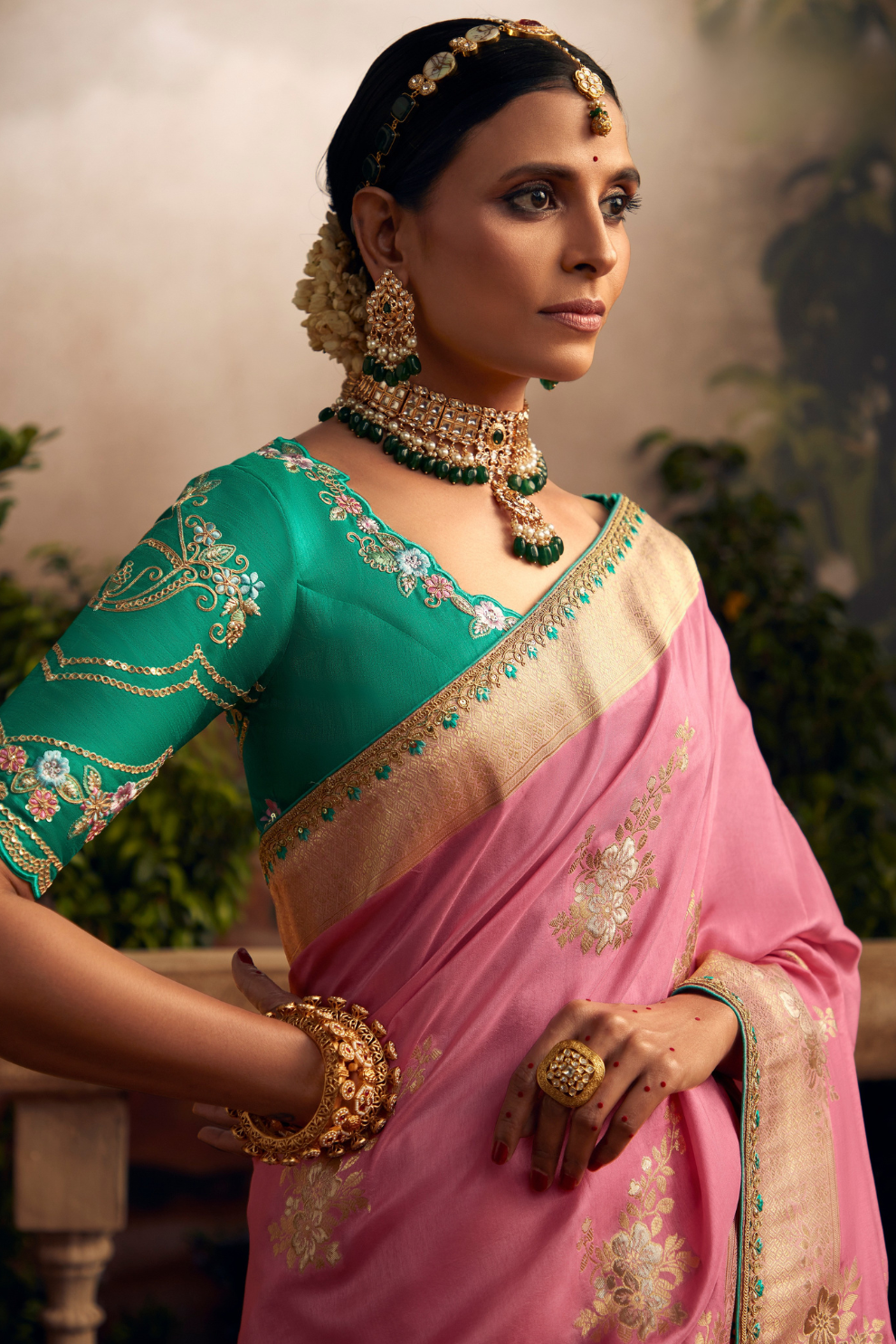 Draped in Elegance Gorgeous Viscose Dolla Silk Saree