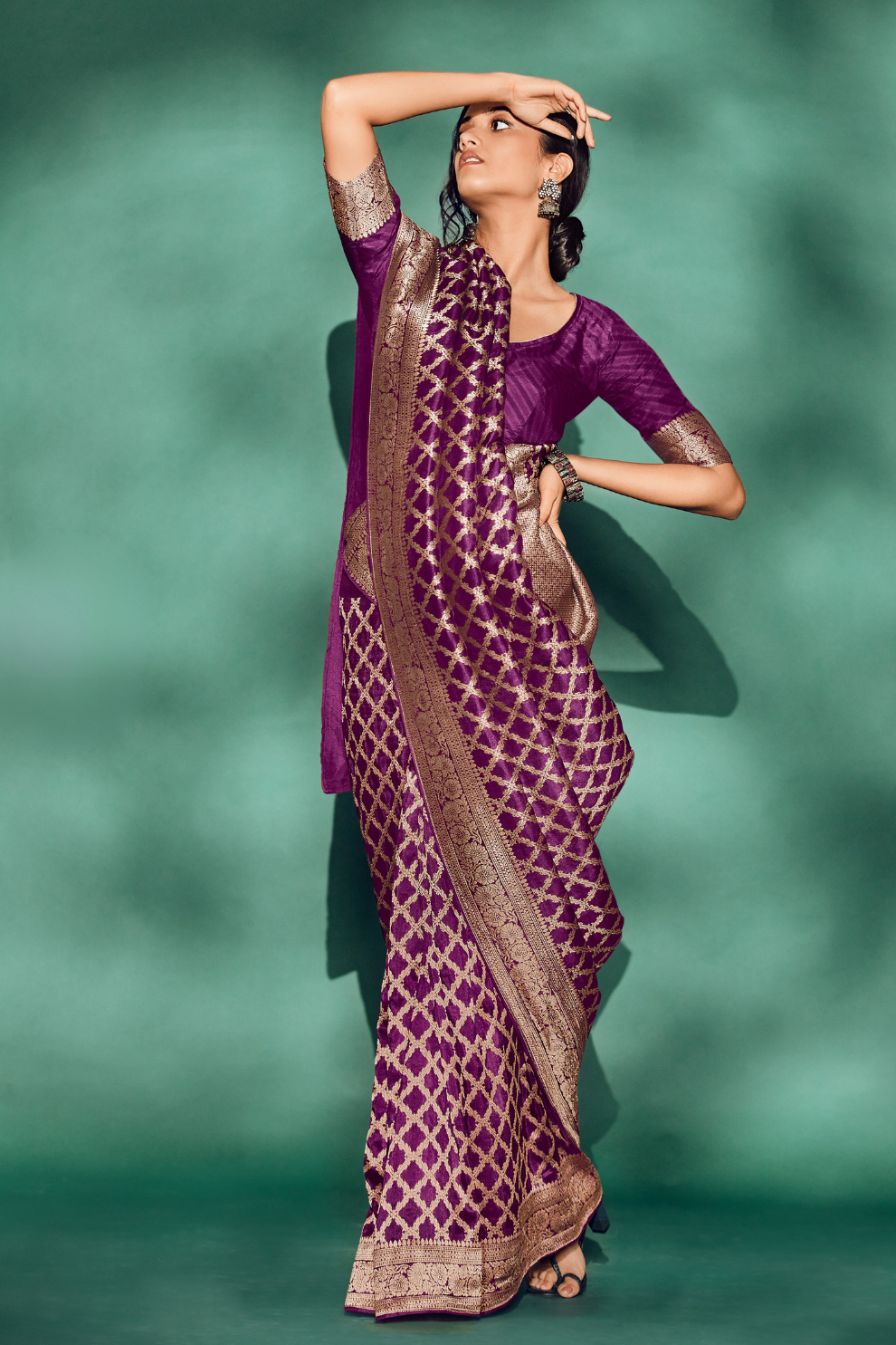 Classic Viscose Woven Solid Saree with Matching Blouse