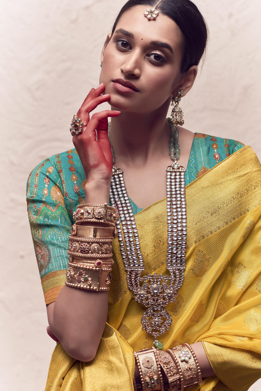 Pure Zari Elegance A Saree Woven with Timeless Beauty