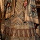 Lehenga Choli de seda de diseñador lista para usar en gris y marrón con brillo y trabajo de espejo Aari