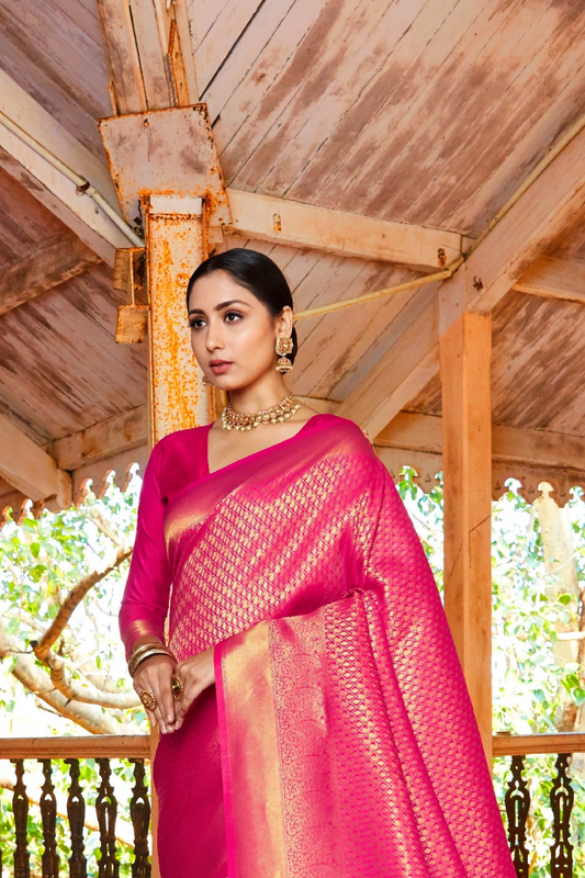 Kanjeevaram Handloom Silk Saree with Rich Traditional Weaving