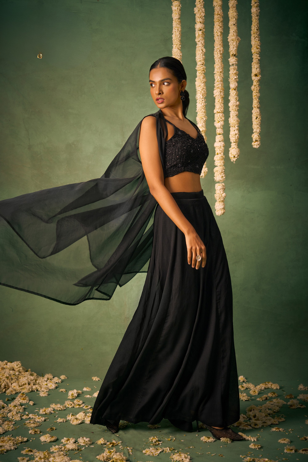 Lehenga Choli de seda de diseñador en color azul turquesa, lista para usar, con brillo y detalles de espejo